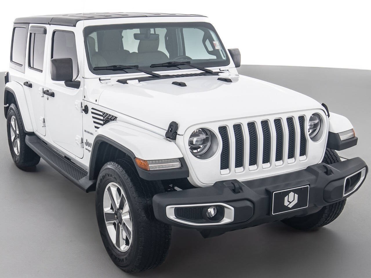 Used 2018 Jeep Wrangler Unlimited Sahara AWD/4WD image 1