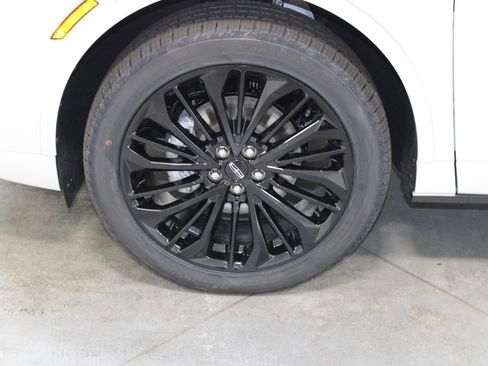 New 2026 Lincoln Corsair Premiere image 18