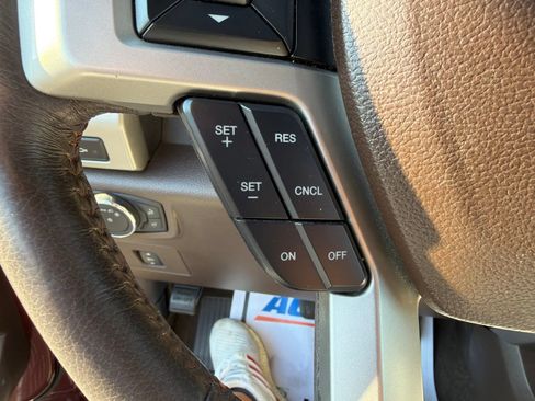 Used 2017 Ford F150 King Ranch w/ Equipment Group 601A Luxury AWD/4WD image 20