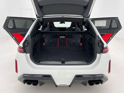 Used 2025 BMW M5 Touring w/ M Driver's Package image 30