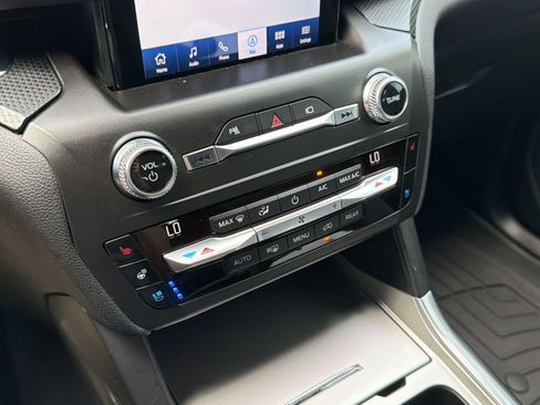 Used 2020 Ford Explorer ST w/ Premium Technology Package AWD/4WD image 20