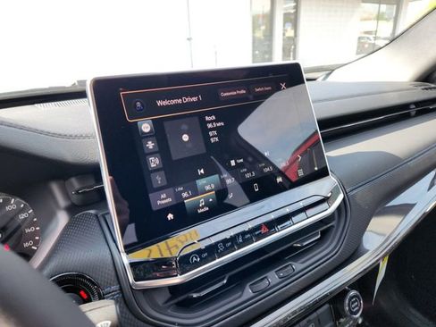 New 2026 Jeep Compass Latitude AWD/4WD image 14