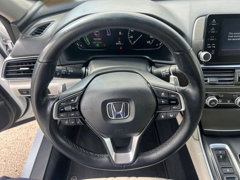 Used 2022 Honda Accord Touring image 18