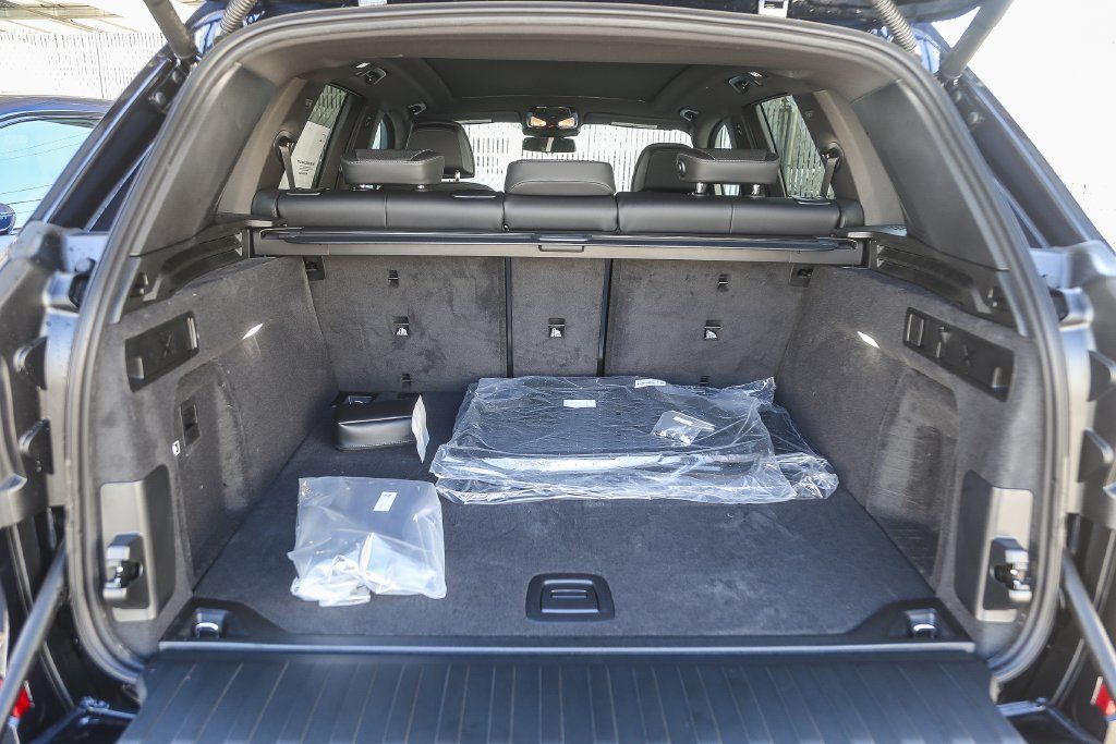 Used 2026 BMW X5 sDrive40i w/ M Sport Package RWD image 22