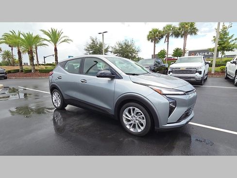 New 2027 Chevrolet Bolt LT w/ Comfort Package FWD image 24