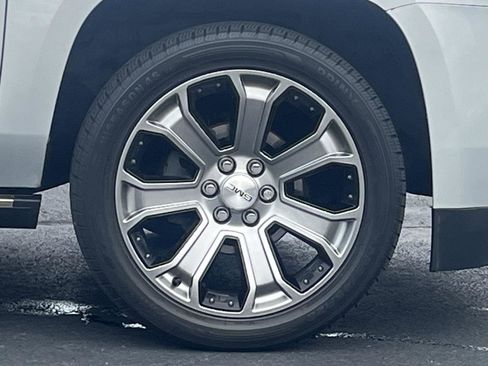 Used 2018 GMC Yukon Denali AWD/4WD image 34