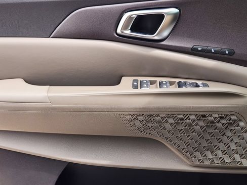 New 2026 Kia Carnival EX FWD image 19