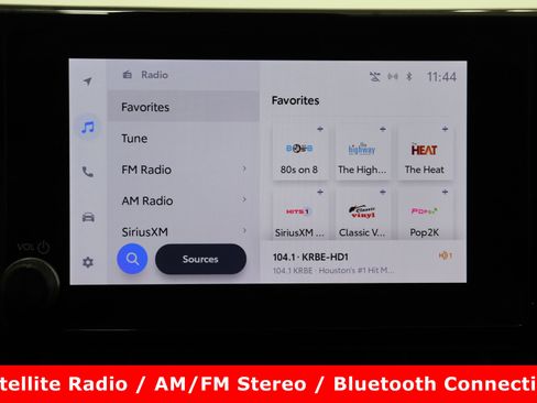 Used 2024 Toyota RAV4 LE image 17