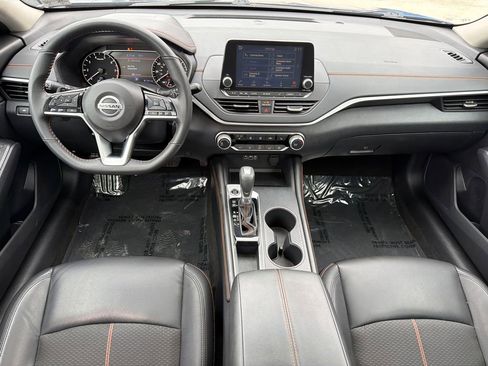 Used 2021 Nissan Altima 2.5 SR w/ SR Premium Package image 17