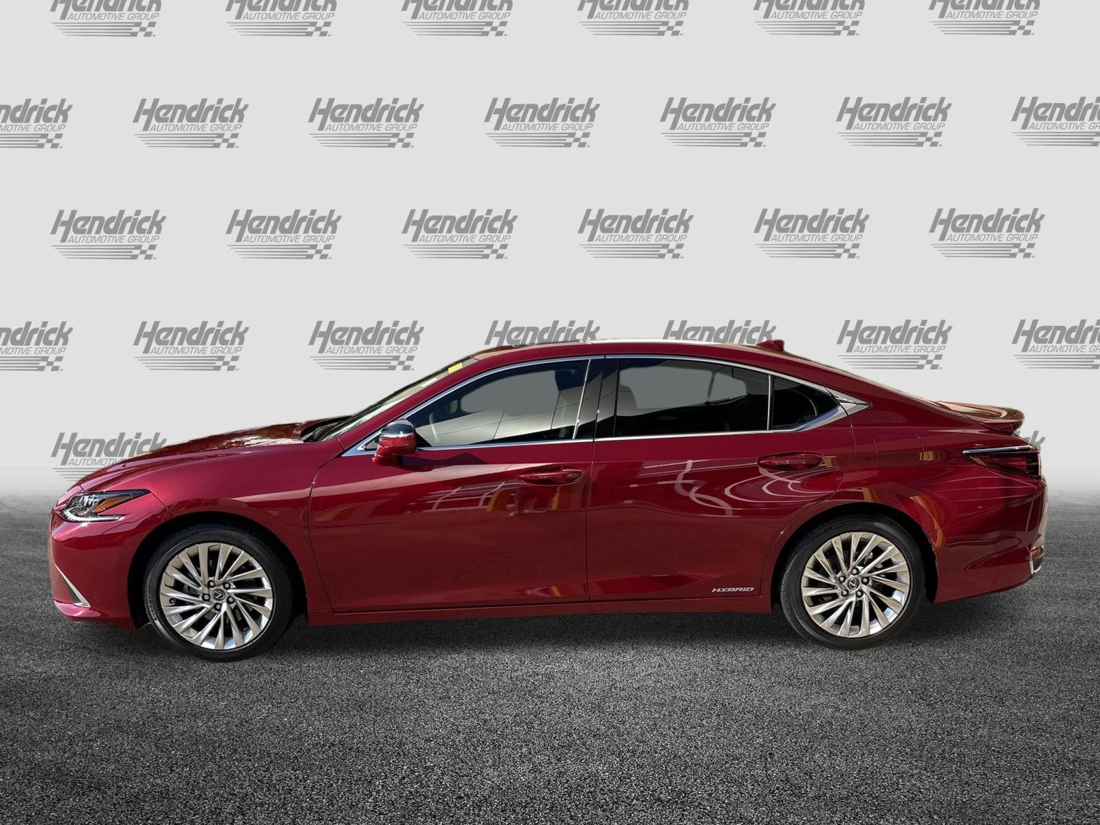 Used 2021 Lexus ES 300h w/ Accessory Package 2 FWD image 7