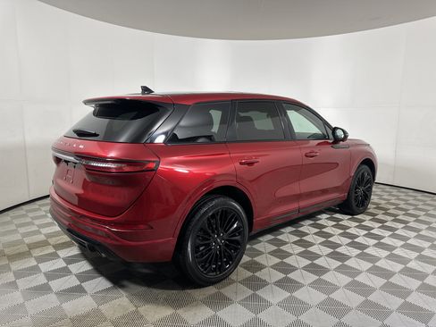 Certified 2024 Lincoln Corsair AWD w/ Equipment Group 101A image 7