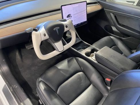 Used 2020 Tesla Model 3 Standard Range Plus image 10