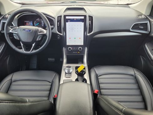 Used 2024 Ford Edge SEL w/ Convenience Package image 14