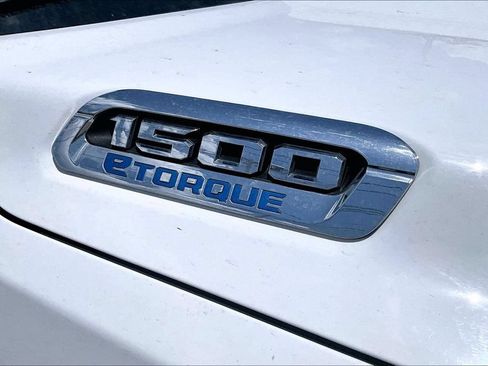 Used 2023 RAM 1500 Laramie w/ Off Road Group AWD/4WD image 8