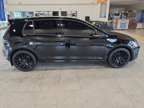 Used 2015 Volkswagen Golf TDI S FWD image 6