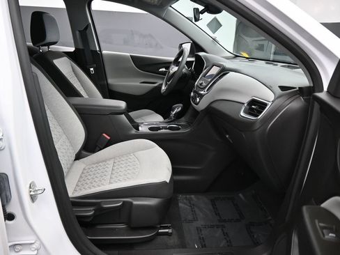 Used 2023 Chevrolet Equinox LS FWD image 36