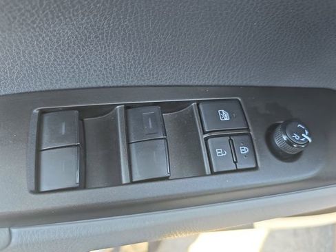 Used 2023 Toyota Camry LE image 27