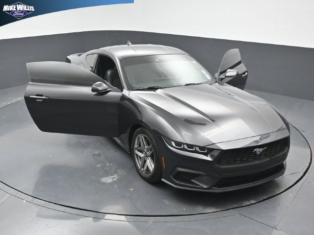 Used 2024 Ford Mustang Coupe RWD image 25