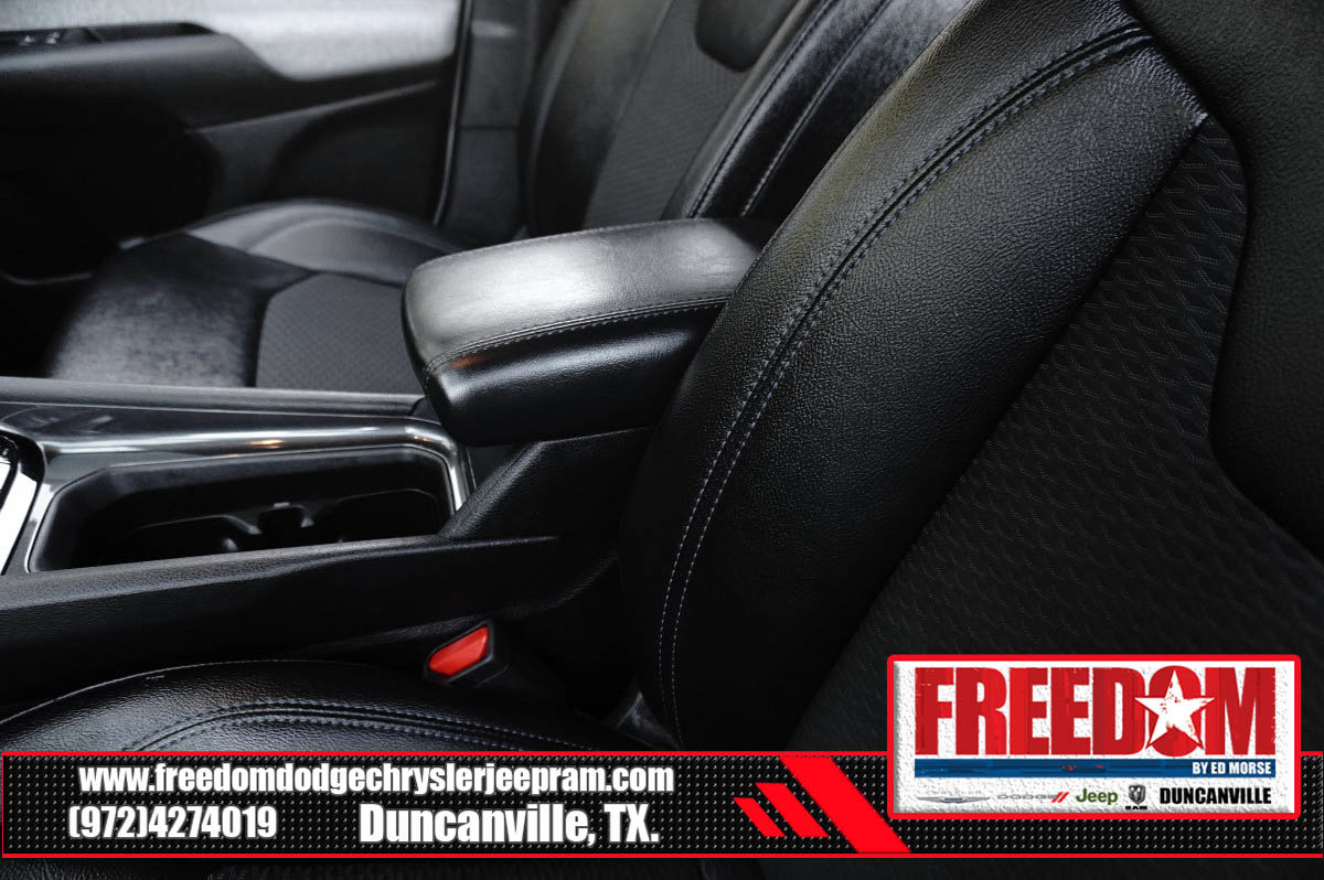 Used 2024 Jeep Compass Latitude AWD/4WD image 36