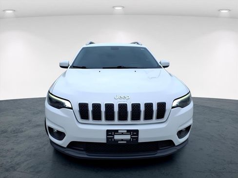 Used 2019 Jeep Cherokee Latitude Plus w/ Trailer Tow Group image 18