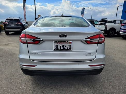 Used 2019 Ford Fusion SE image 5