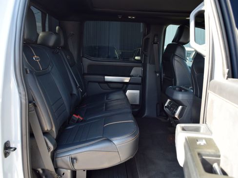 Used 2024 Ford F250 Platinum w/ FX4 Off-Road Package AWD/4WD image 20