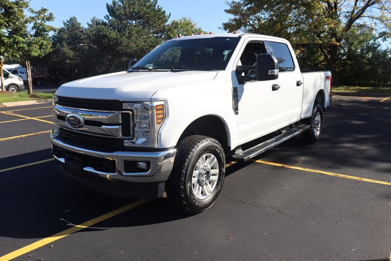 Used 2019 Ford F250 XLT w/ XLT Value Package AWD/4WD image 3