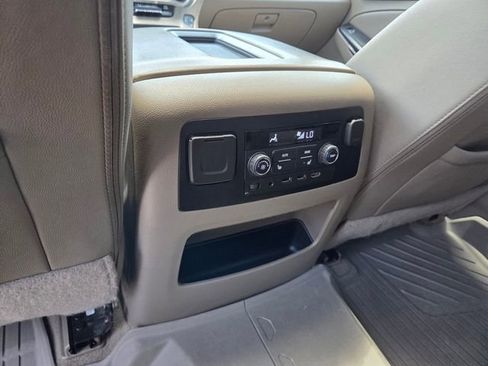 Used 2020 GMC Yukon SLT w/ Graphite Performance Edition RWD image 8
