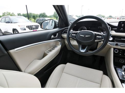 Used 2026 Genesis G70 2.5T RWD image 9