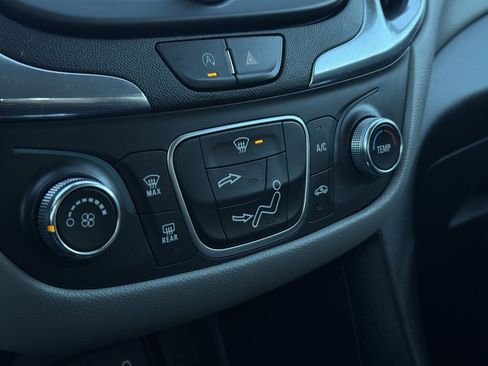 Used 2023 Chevrolet Equinox LS w/ Driver Confidence II Package image 31