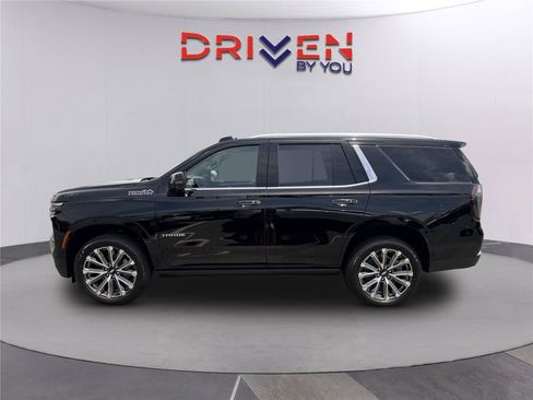 New 2026 Chevrolet Tahoe High Country AWD/4WD image 7
