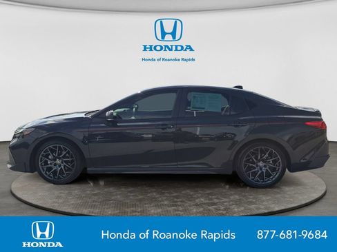 Used 2025 Toyota Camry XSE FWD image 2