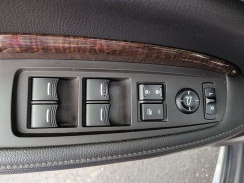 Used 2020 Acura MDX SH-AWD image 17