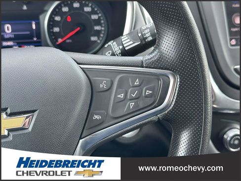 Used 2020 Chevrolet Equinox LT image 25