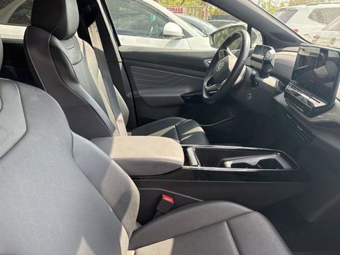 Used 2023 Volkswagen ID.4 Pro S image 13