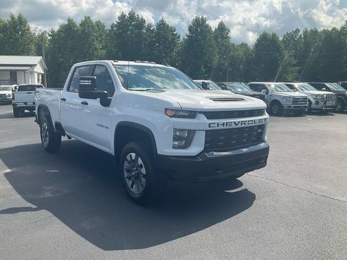 Used 2023 Chevrolet Silverado 2500 Custom w/ Custom Value Package AWD/4WD image 3