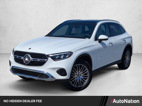 Used 2024 Mercedes-Benz GLC 300 image 1