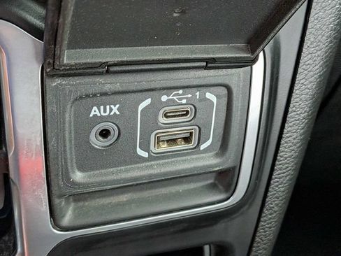 Used 2023 Jeep Wrangler Unlimited w/ Sun & Screen Package AWD/4WD image 24