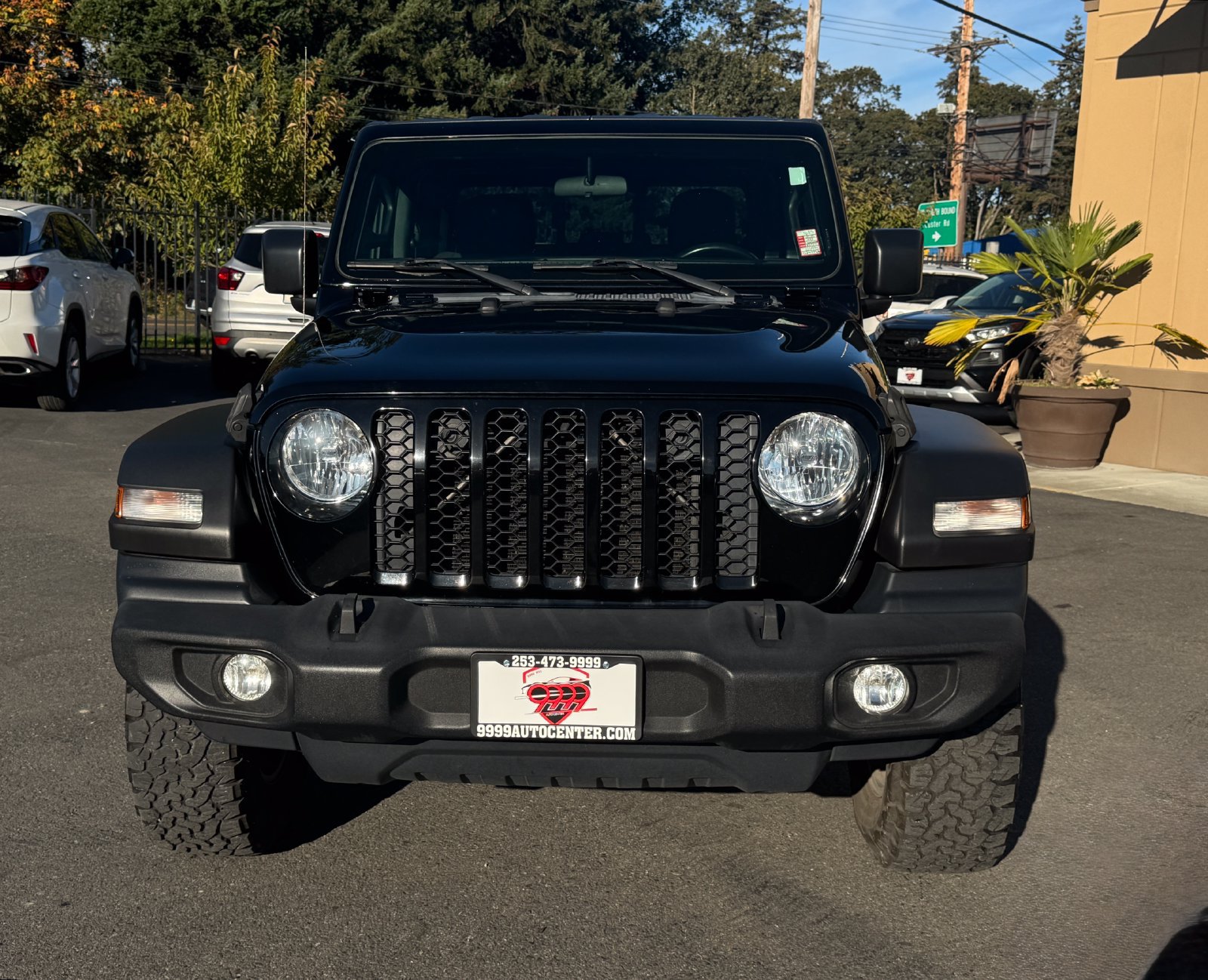 Used 2020 Jeep Gladiator Sport w/ Quick Order Package 24S AWD/4WD image 2