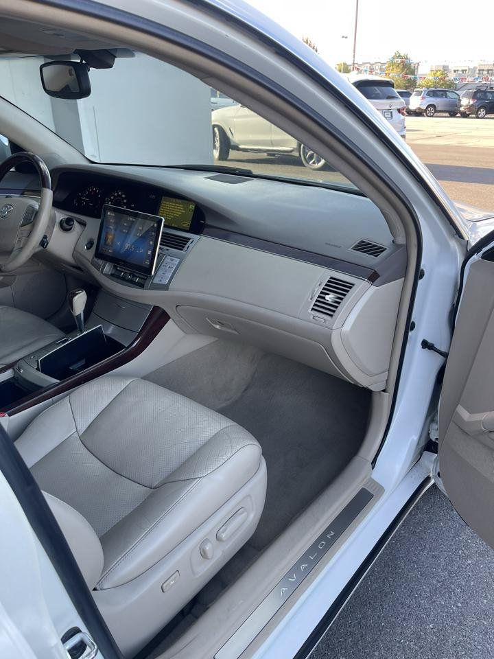 Used 2008 Toyota Avalon Limited FWD image 11