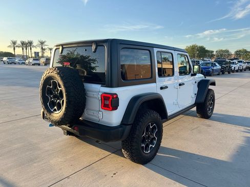 Used 2022 Jeep Wrangler Unlimited Rubicon 4xe w/ Steel Bumper Group AWD/4WD image 8