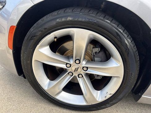 Used 2018 Dodge Charger R/T RWD image 16