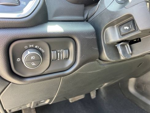 Used 2022 RAM 2500 Laramie AWD/4WD image 9