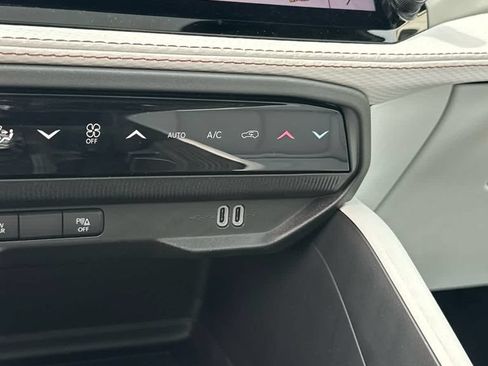 New 2026 Jeep Cherokee Limited AWD/4WD image 29