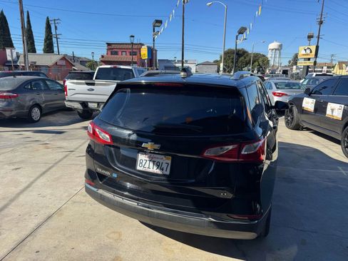 Used 2018 Chevrolet Equinox LT w/ Sun & Infotainment Package image 5