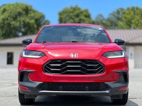 Used 2023 Honda HR-V Sport image 2