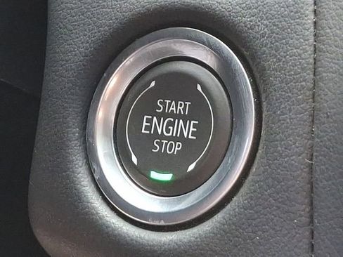 Used 2024 GMC Yukon SLE image 28