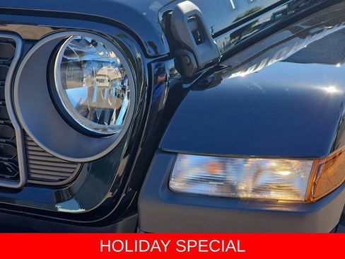 New 2025 Jeep Gladiator Willys image 31