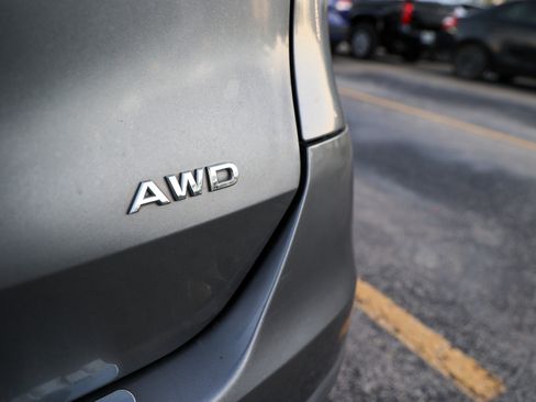 Used 2016 Nissan Rogue S w/ Appearance Package image 11