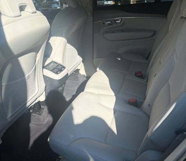 Used 2023 Volvo XC90 B6 Plus w/ Protection Package Premier AWD/4WD image 4